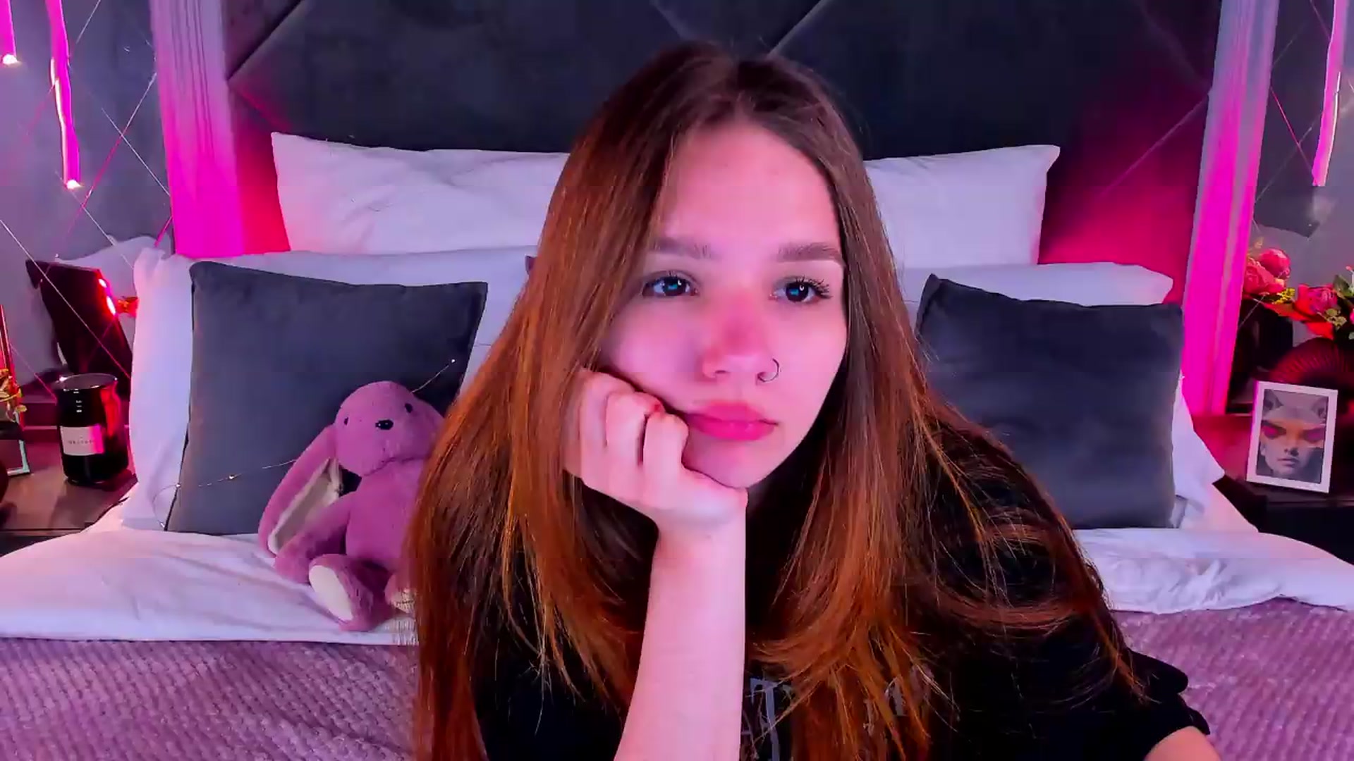 Gallery image thumbnail from Jessika18's myfreecams stream on, 05/22/2026, 16:41 image 5 of 20