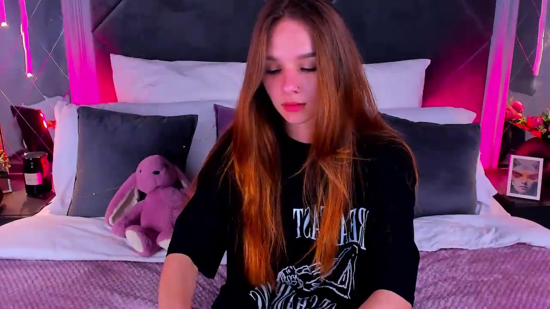 Gallery image thumbnail from Jessika18's myfreecams stream on, 05/22/2026, 16:41 image 13 of 20