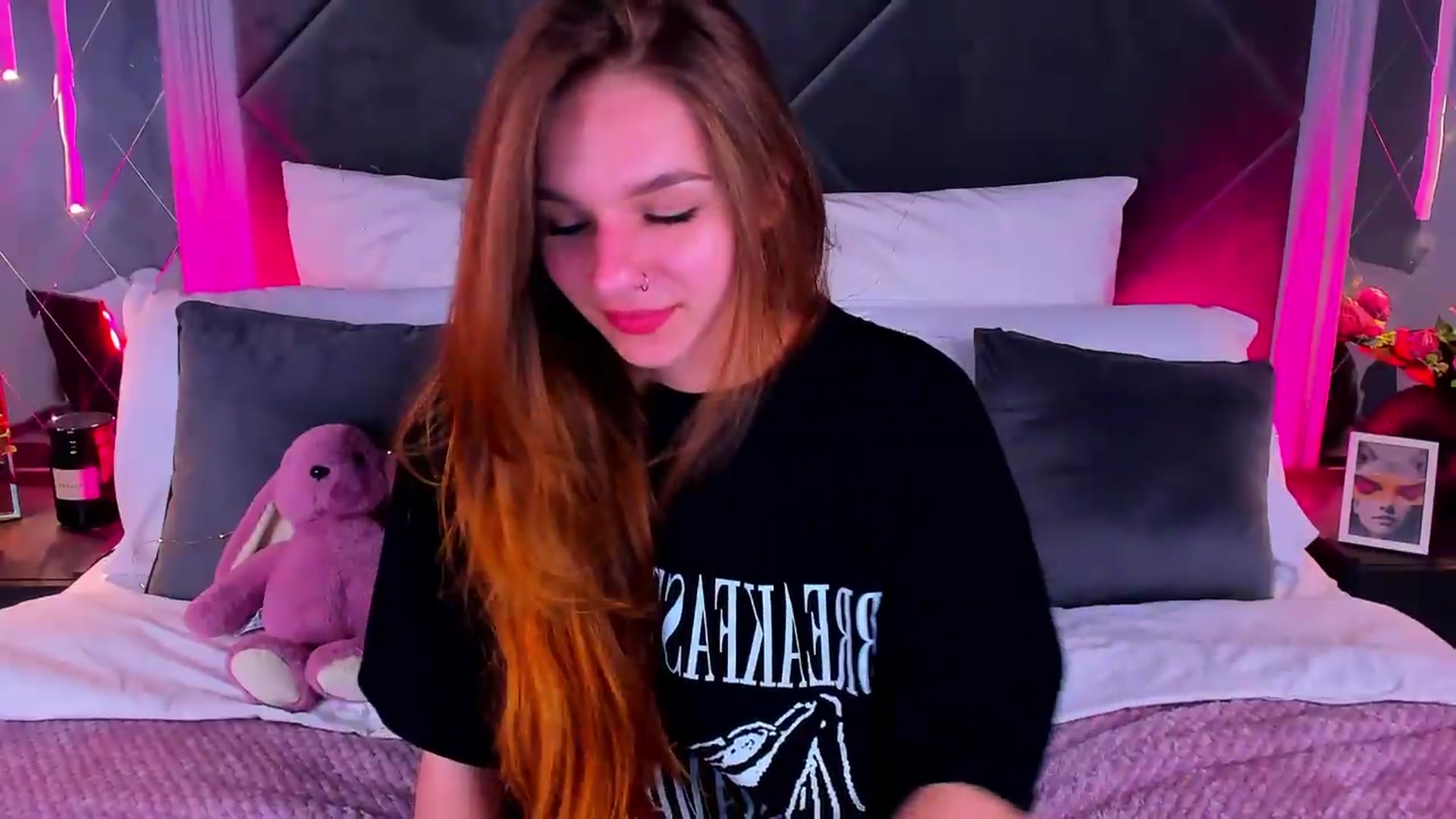 Gallery image thumbnail from Jessika18's myfreecams stream on, 05/22/2026, 18:42 image 20 of 20