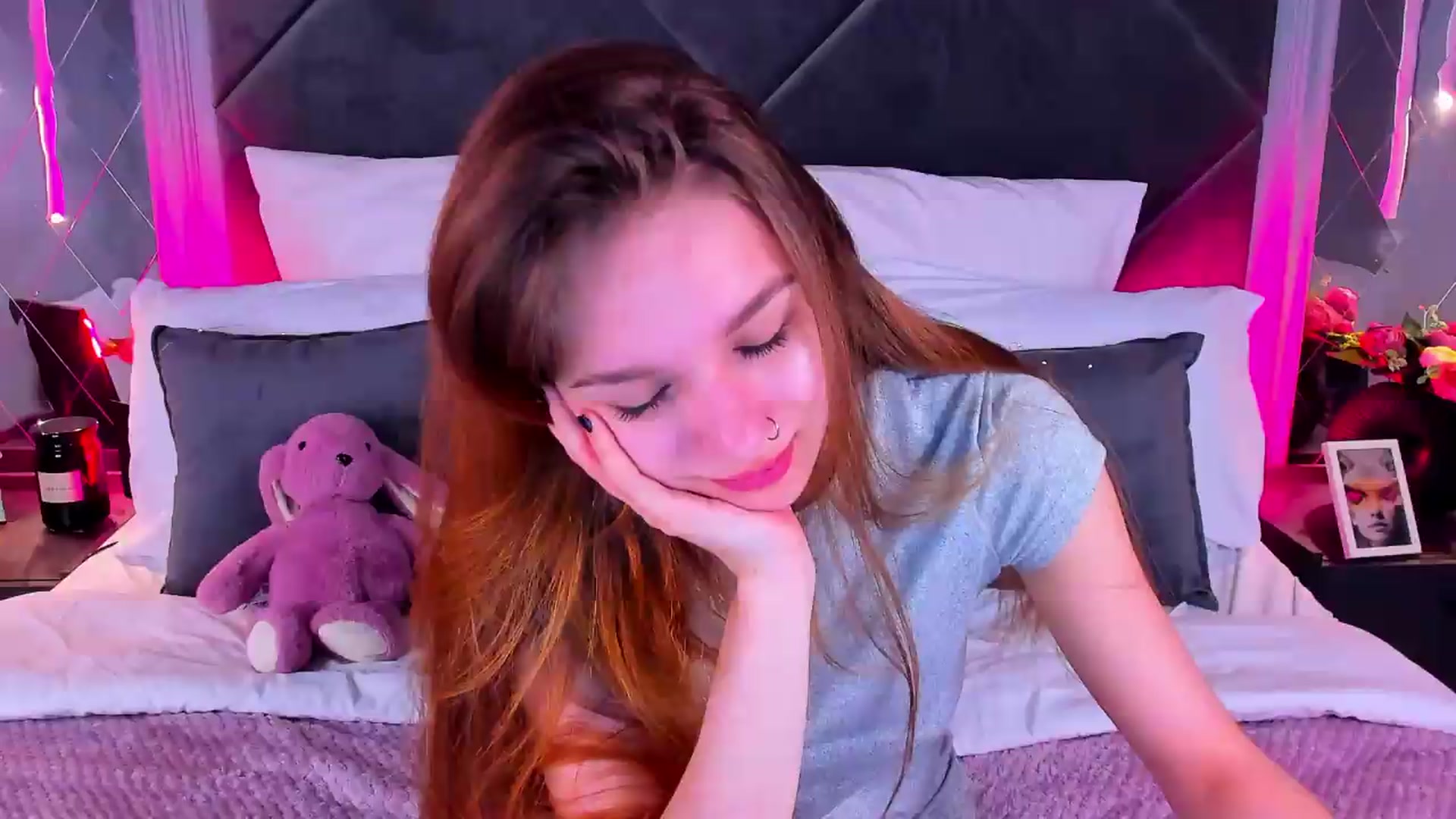 Gallery image thumbnail from Jessika18's myfreecams stream on, 05/26/2026, 12:04 image 1 of 20