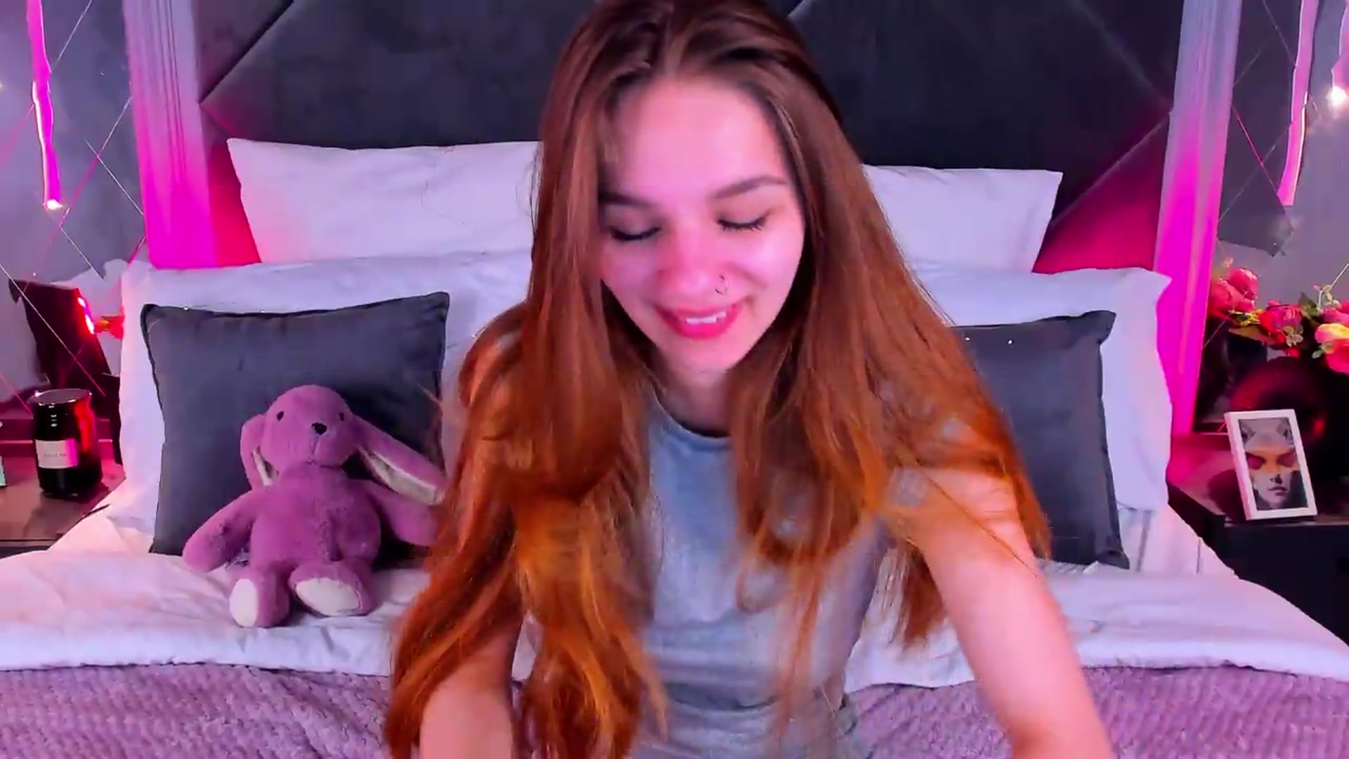 Gallery image thumbnail from Jessika18's myfreecams stream on, 05/26/2026, 12:04 image 8 of 20