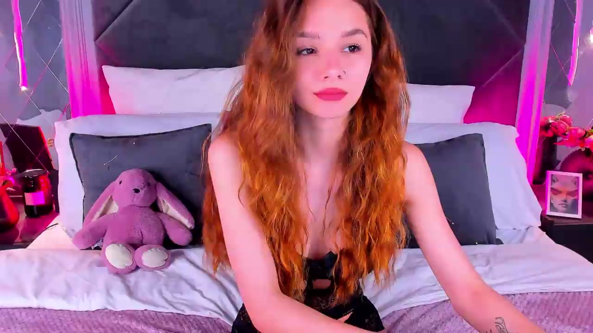 Gallery image thumbnail from Jessika18's myfreecams stream on, 05/30/2026, 07:17 image 7 of 20