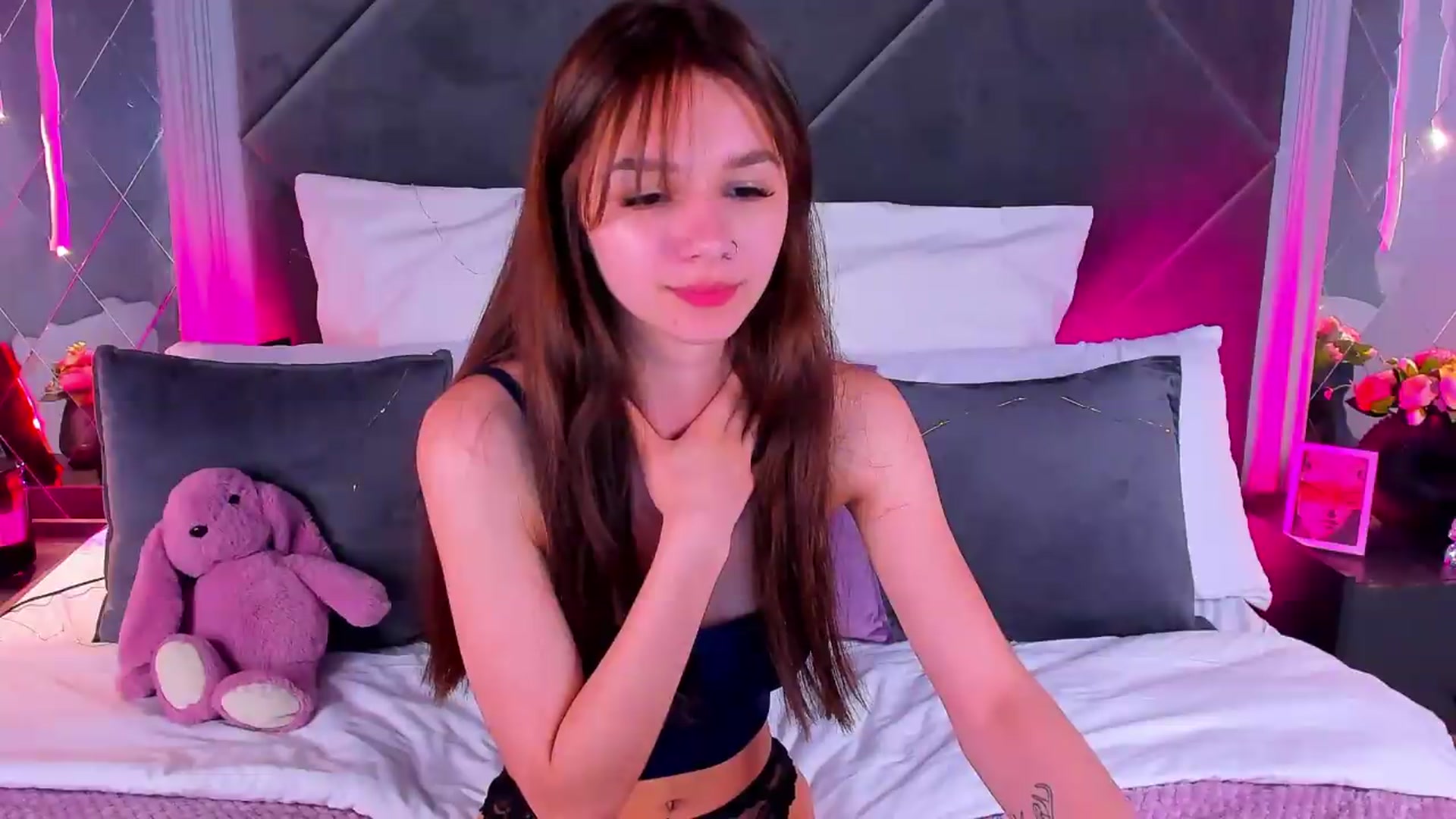 Gallery image thumbnail from Jessika18's myfreecams stream on, 06/11/2026, 08:32 image 14 of 20