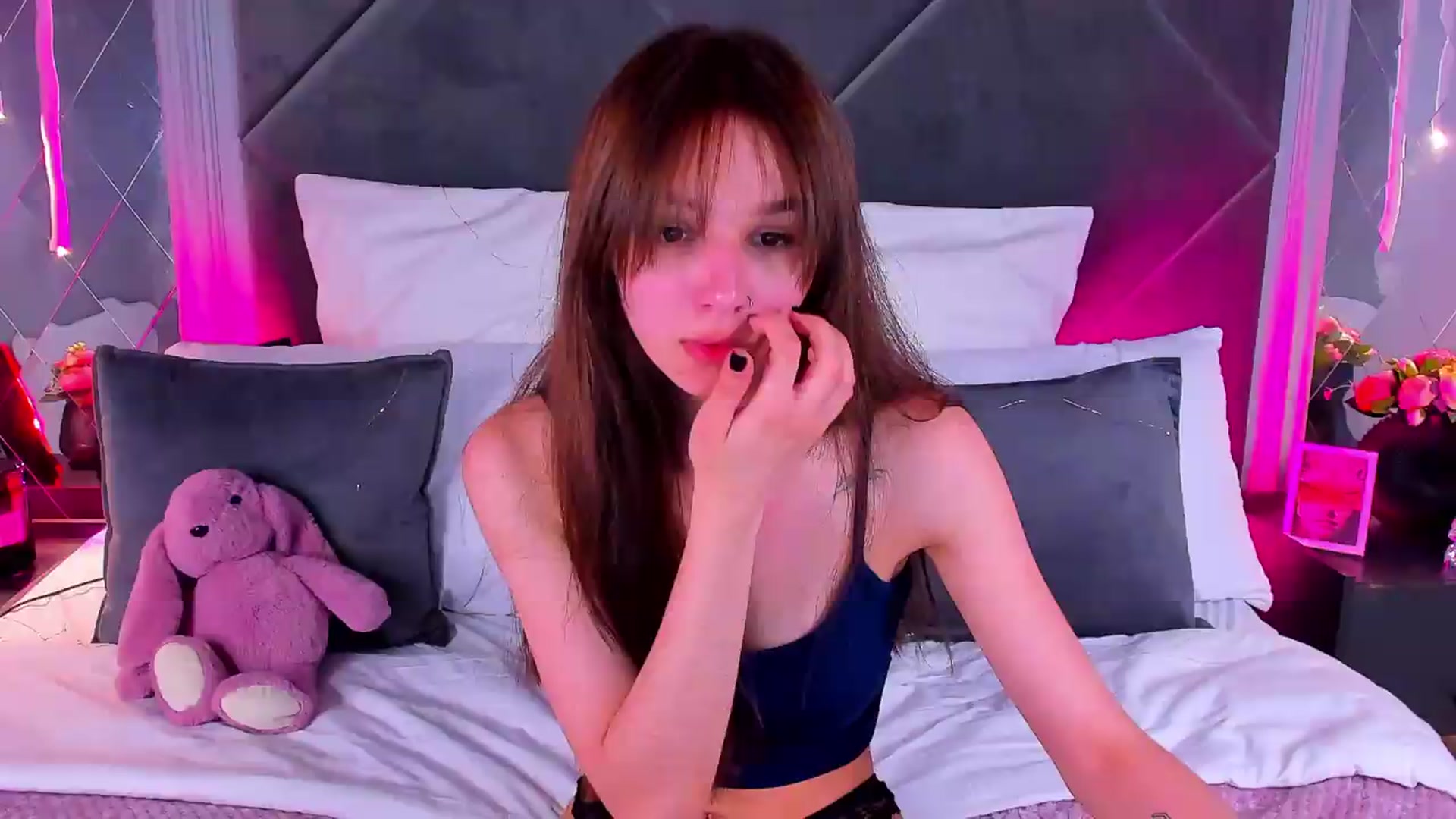 Gallery image thumbnail from Jessika18's myfreecams stream on, 06/11/2026, 10:05 image 6 of 20