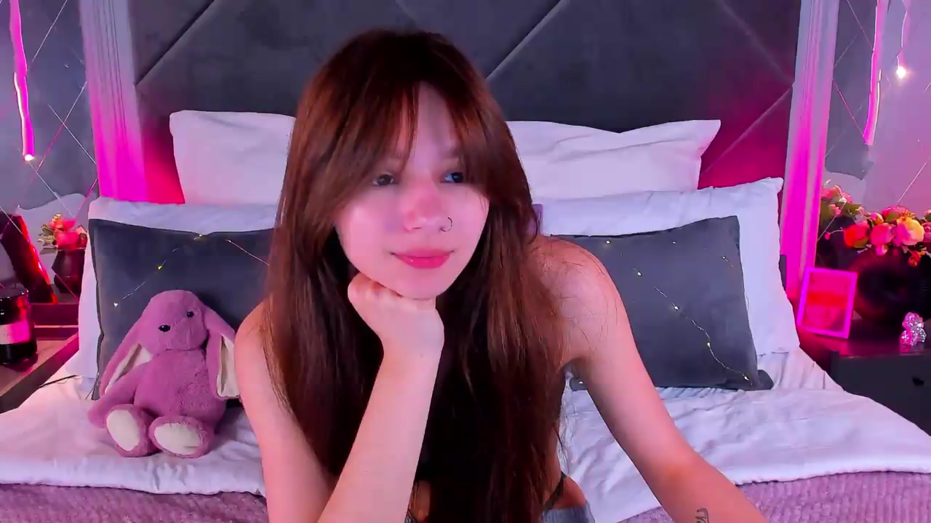 Gallery image thumbnail from Jessika18's myfreecams stream on, 06/12/2026, 07:02 image 18 of 20