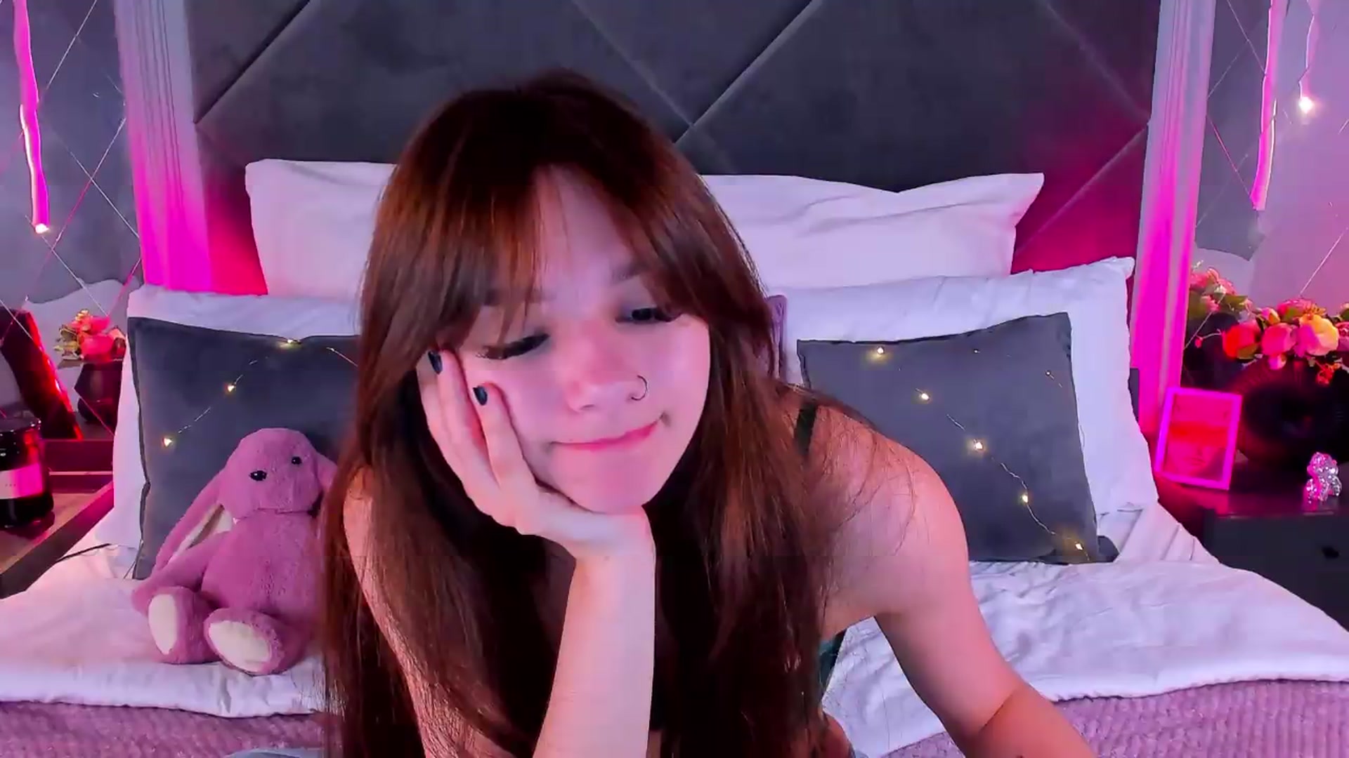 Gallery image thumbnail from Jessika18's myfreecams stream on, 06/12/2026, 07:02 image 13 of 20