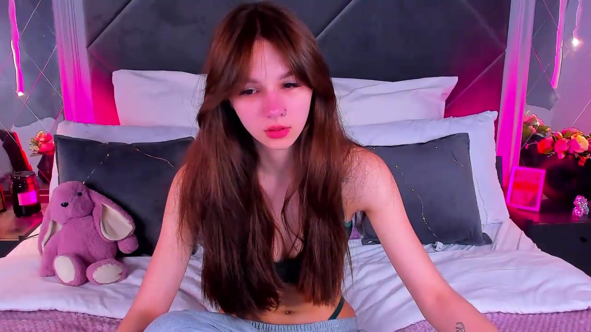 Gallery image thumbnail from Jessika18's myfreecams stream on, 06/12/2026, 12:03 image 10 of 20