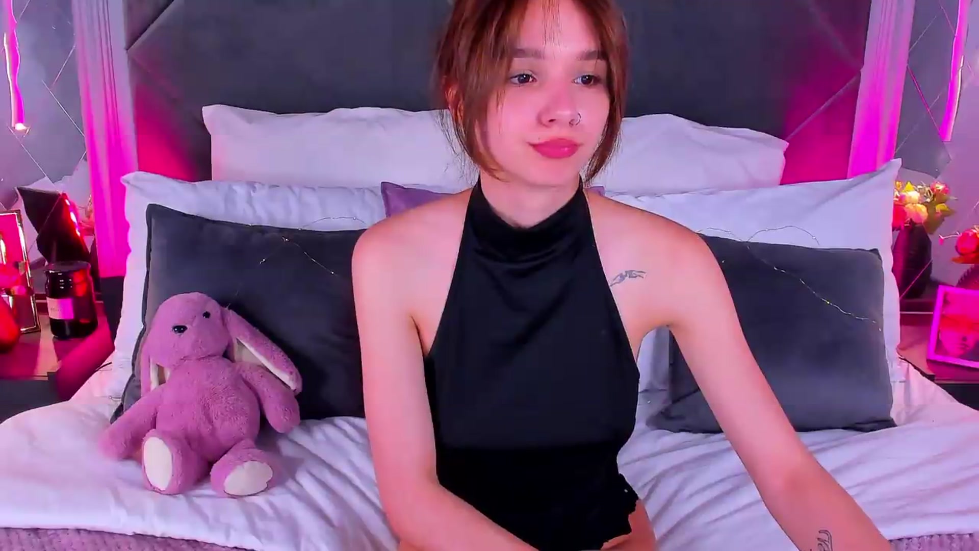 Gallery image thumbnail from Jessika18's myfreecams stream on, 06/19/2026, 13:04 image 20 of 20