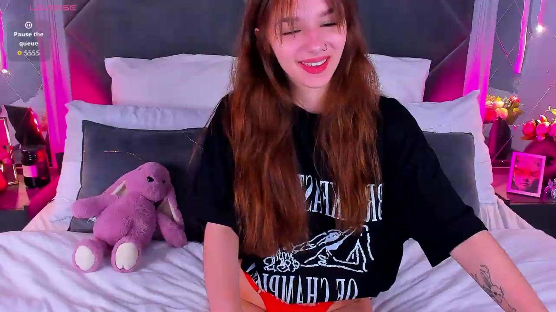 Gallery image thumbnail from Jessika18's myfreecams stream on, 06/22/2026, 07:29 image 13 of 20