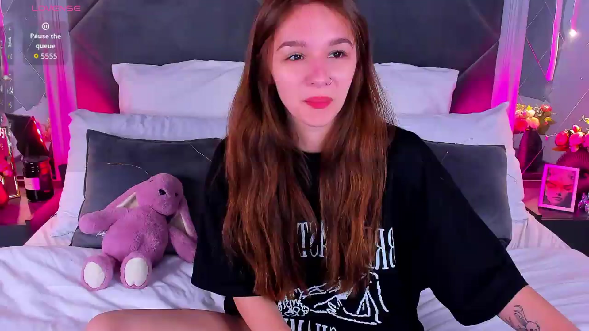 Gallery image thumbnail from Jessika18's myfreecams stream on, 06/22/2026, 09:33 image 1 of 20