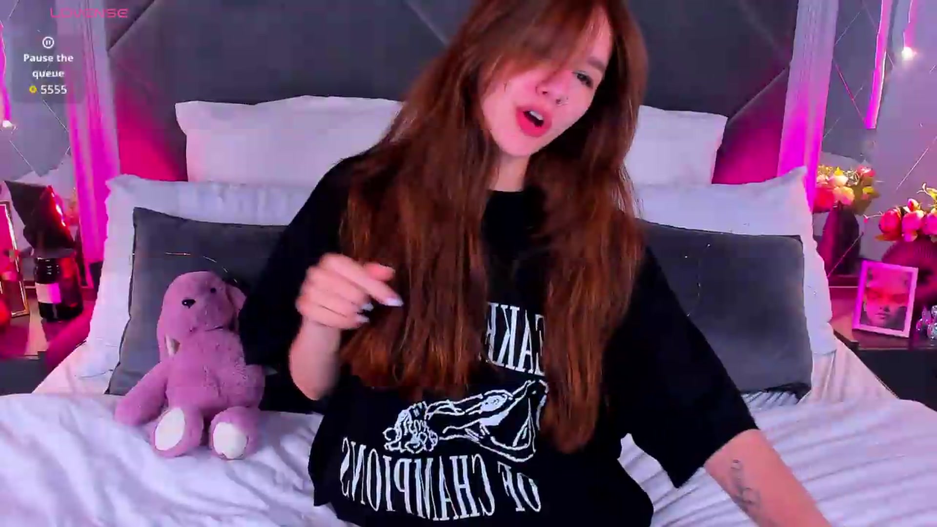 Gallery image thumbnail from Jessika18's myfreecams stream on, 06/22/2026, 10:32 image 5 of 20