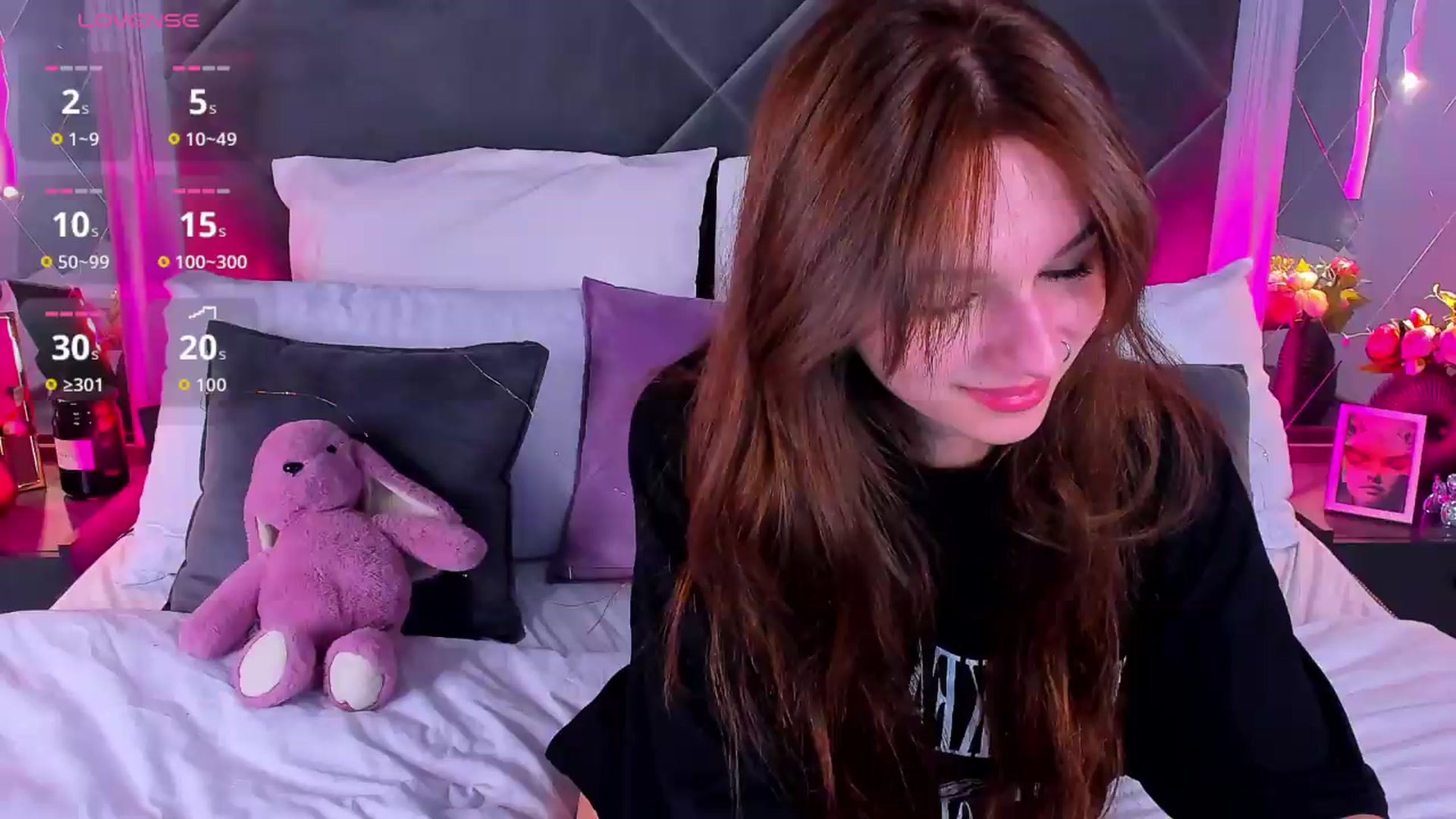 Gallery image thumbnail from Jessika18's myfreecams stream on, 06/22/2026, 10:32 image 1 of 20