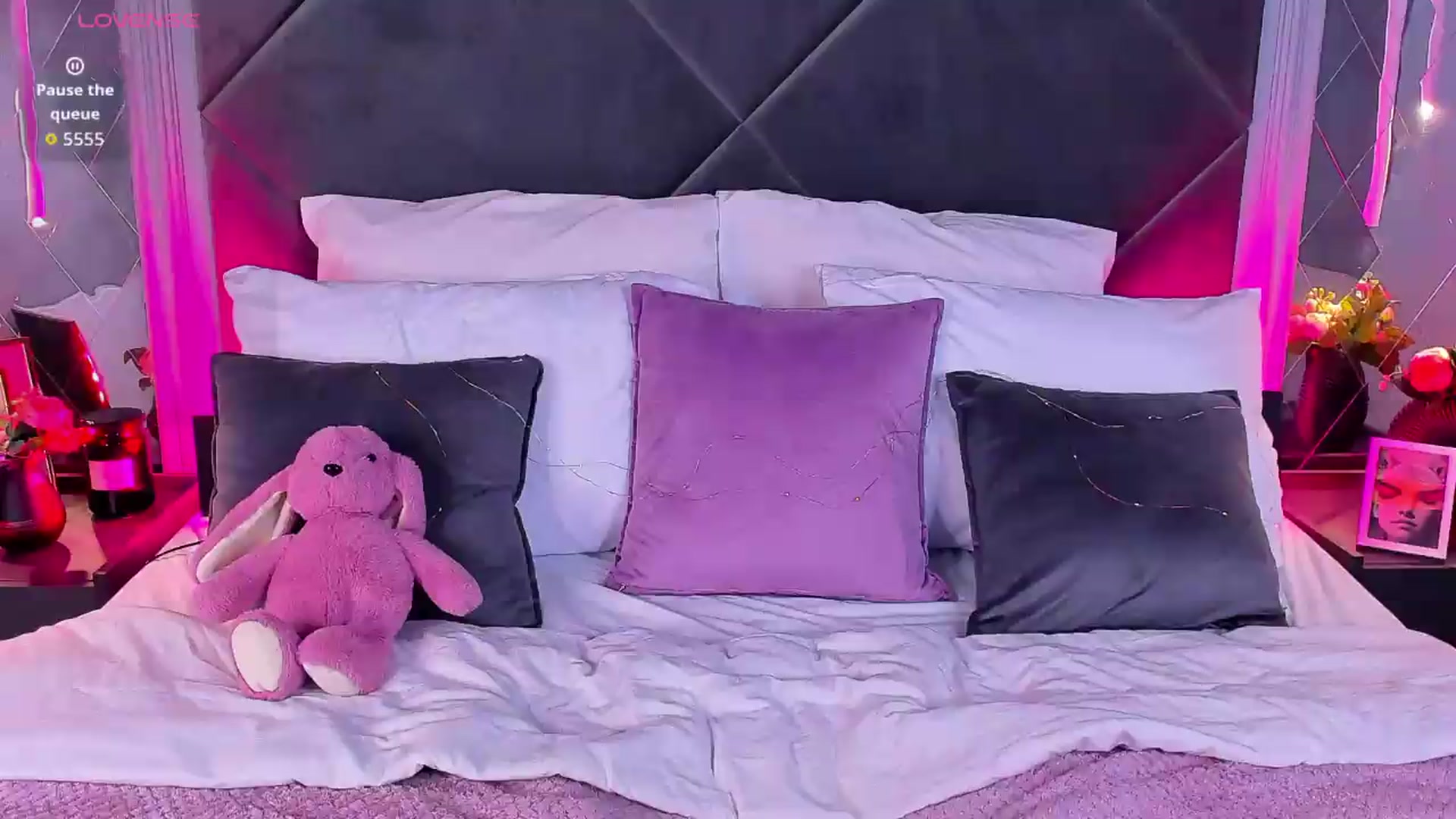 Gallery image thumbnail from Jessika18's myfreecams stream on, 06/23/2026, 09:30 image 16 of 20