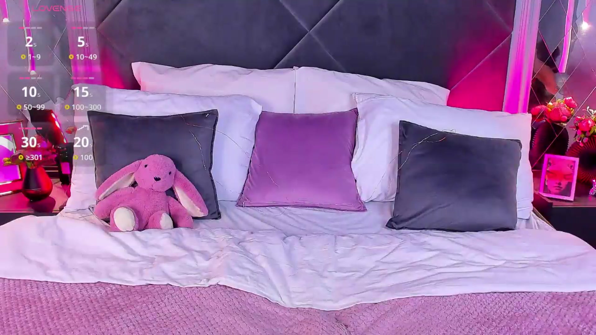 Gallery image thumbnail from Jessika18's myfreecams stream on, 06/25/2026, 19:01 image 9 of 20