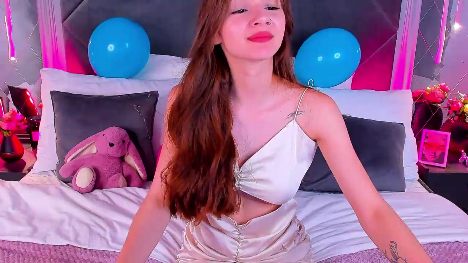 Gallery image thumbnail from Jessika18's myfreecams stream on, 06/26/2026, 07:23 image 19 of 20