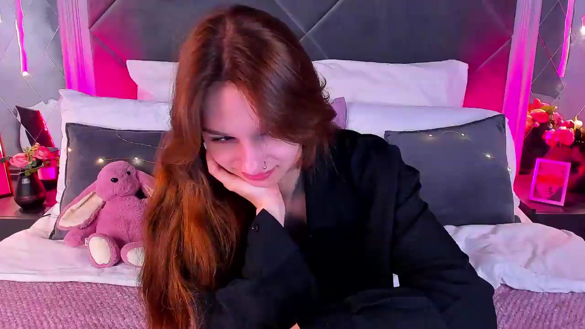 Gallery image thumbnail from Jessika18's myfreecams stream on, 07/07/2026, 09:22 image 5 of 20