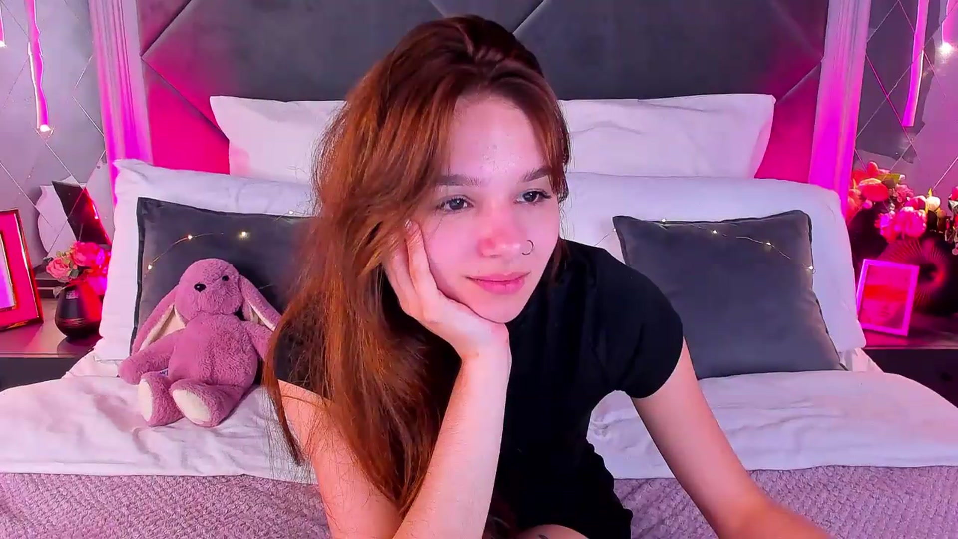 Gallery image thumbnail from Jessika18's myfreecams stream on, 07/10/2026, 09:47 image 13 of 20