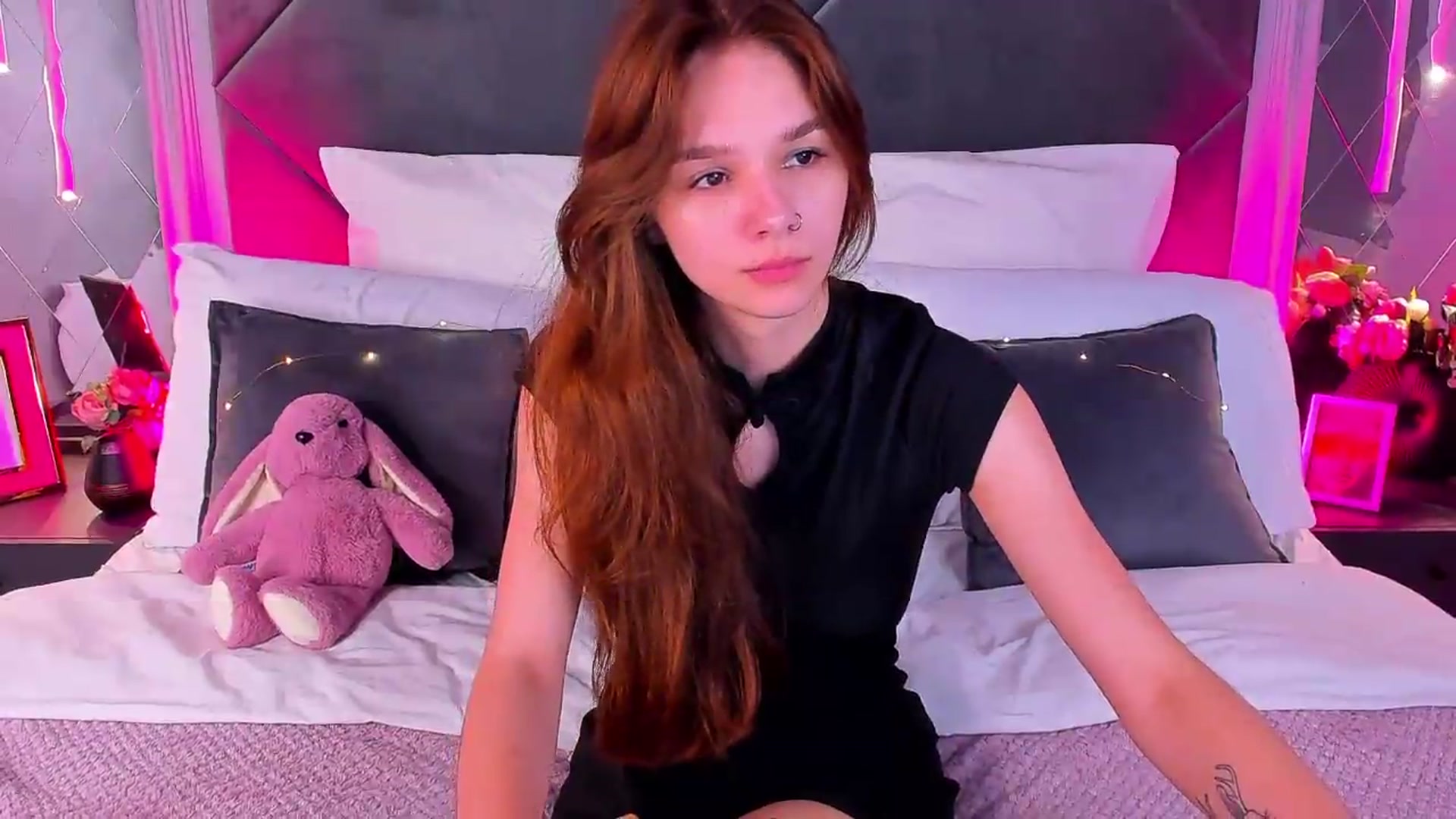 Gallery image thumbnail from Jessika18's myfreecams stream on, 07/10/2026, 09:47 image 18 of 20
