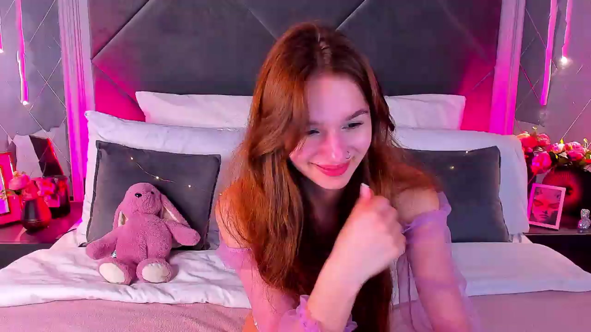 Gallery image thumbnail from Jessika18's myfreecams stream on, 07/15/2026, 11:07 image 9 of 20
