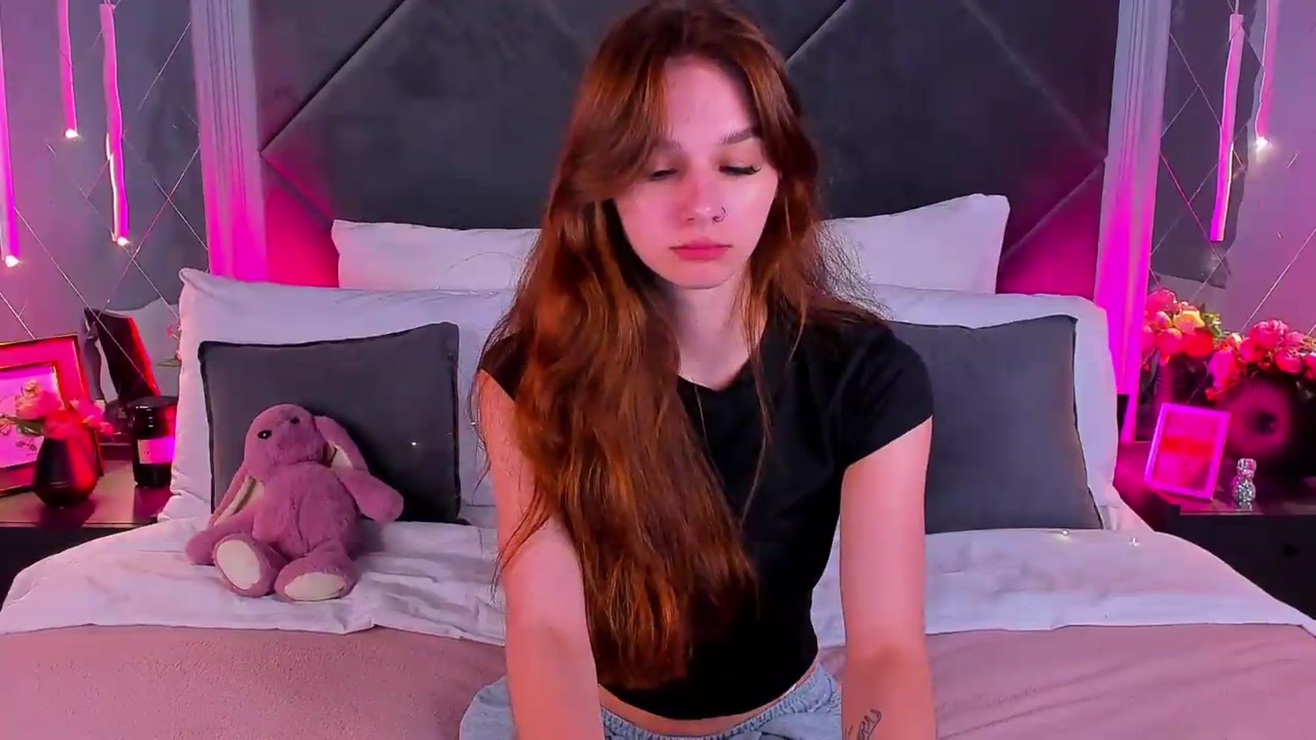 Gallery image thumbnail from Jessika18's myfreecams stream on, 07/28/2026, 09:39 image 17 of 20