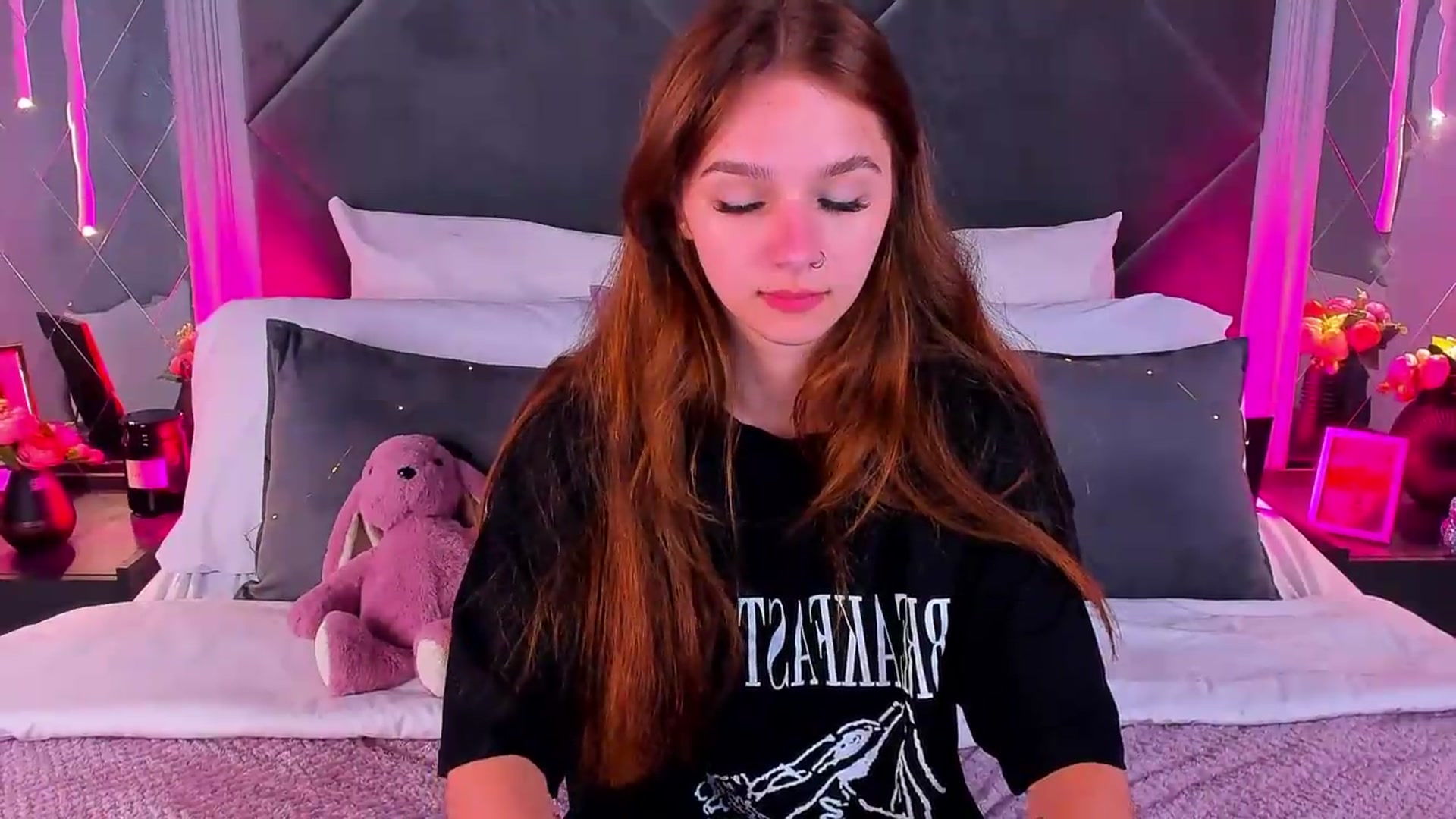 Gallery image thumbnail from Jessika18's myfreecams stream on, 08/05/2026, 09:32 image 20 of 20