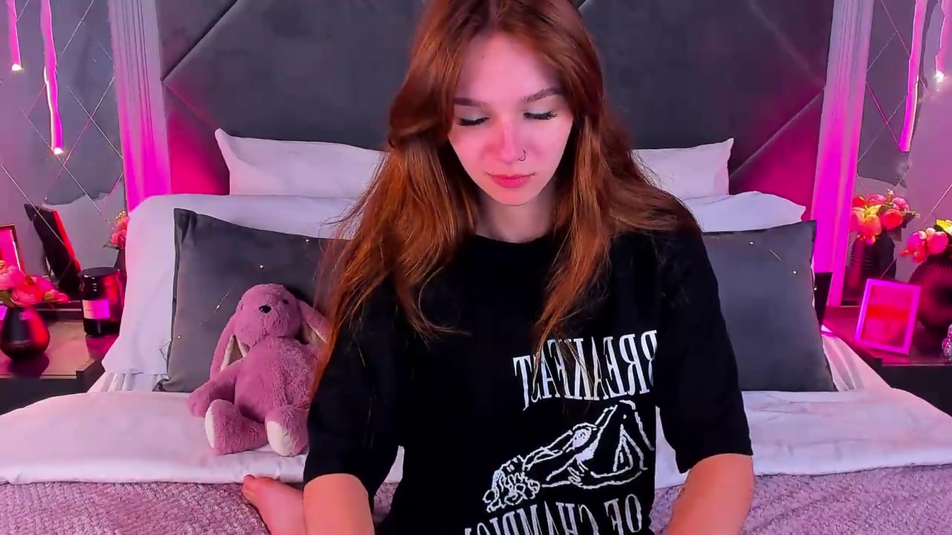 Gallery image thumbnail from Jessika18's myfreecams stream on, 08/05/2026, 09:32 image 8 of 20