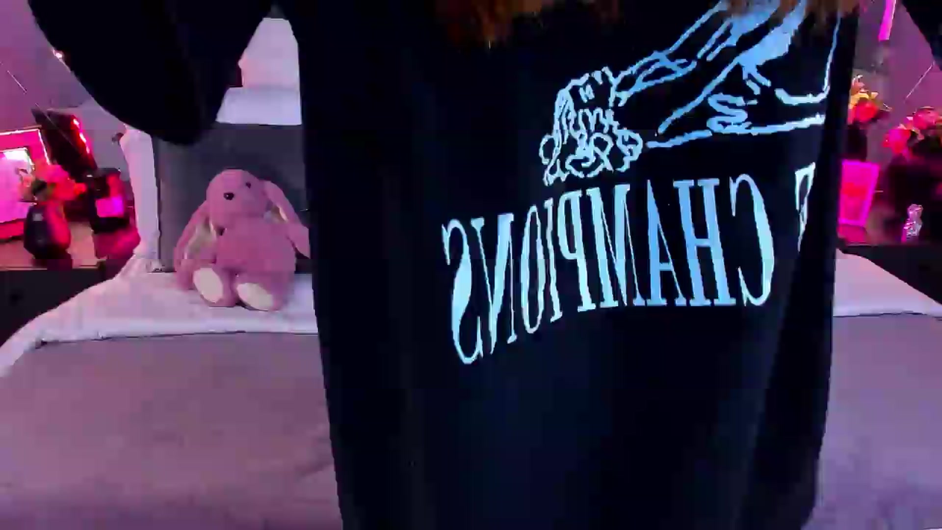 Gallery image thumbnail from Jessika18's myfreecams stream on, 08/11/2026, 09:31 image 19 of 20
