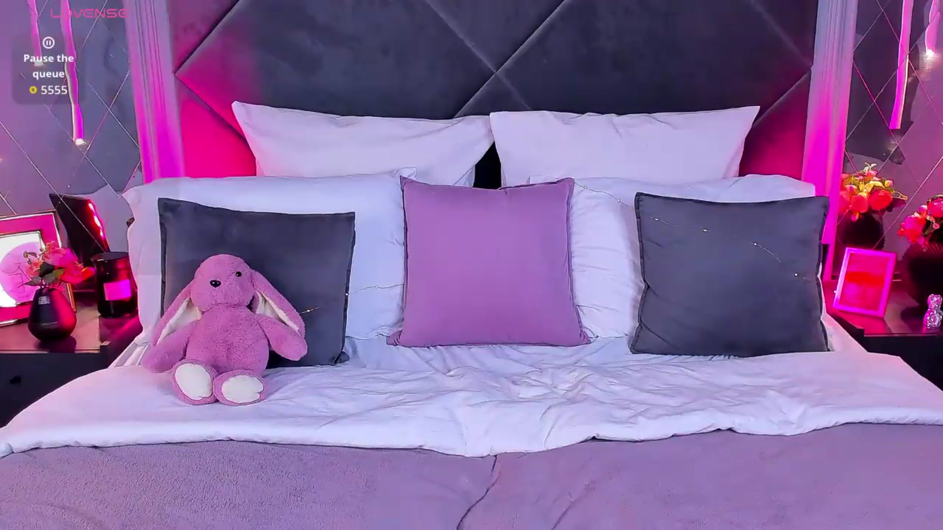 Gallery image thumbnail from Jessika18's myfreecams stream on, 08/12/2026, 08:20 image 15 of 20
