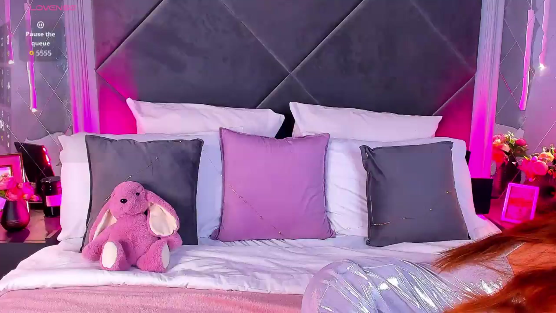 Gallery image thumbnail from Jessika18's myfreecams stream on, 08/26/2026, 10:50 image 16 of 20