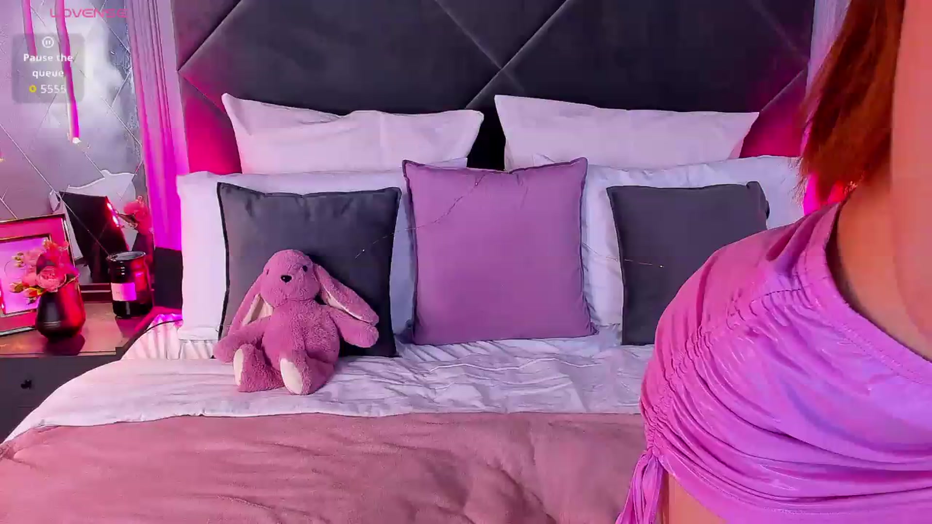 Gallery image thumbnail from Jessika18's myfreecams stream on, 09/12/2026, 07:19 image 19 of 20