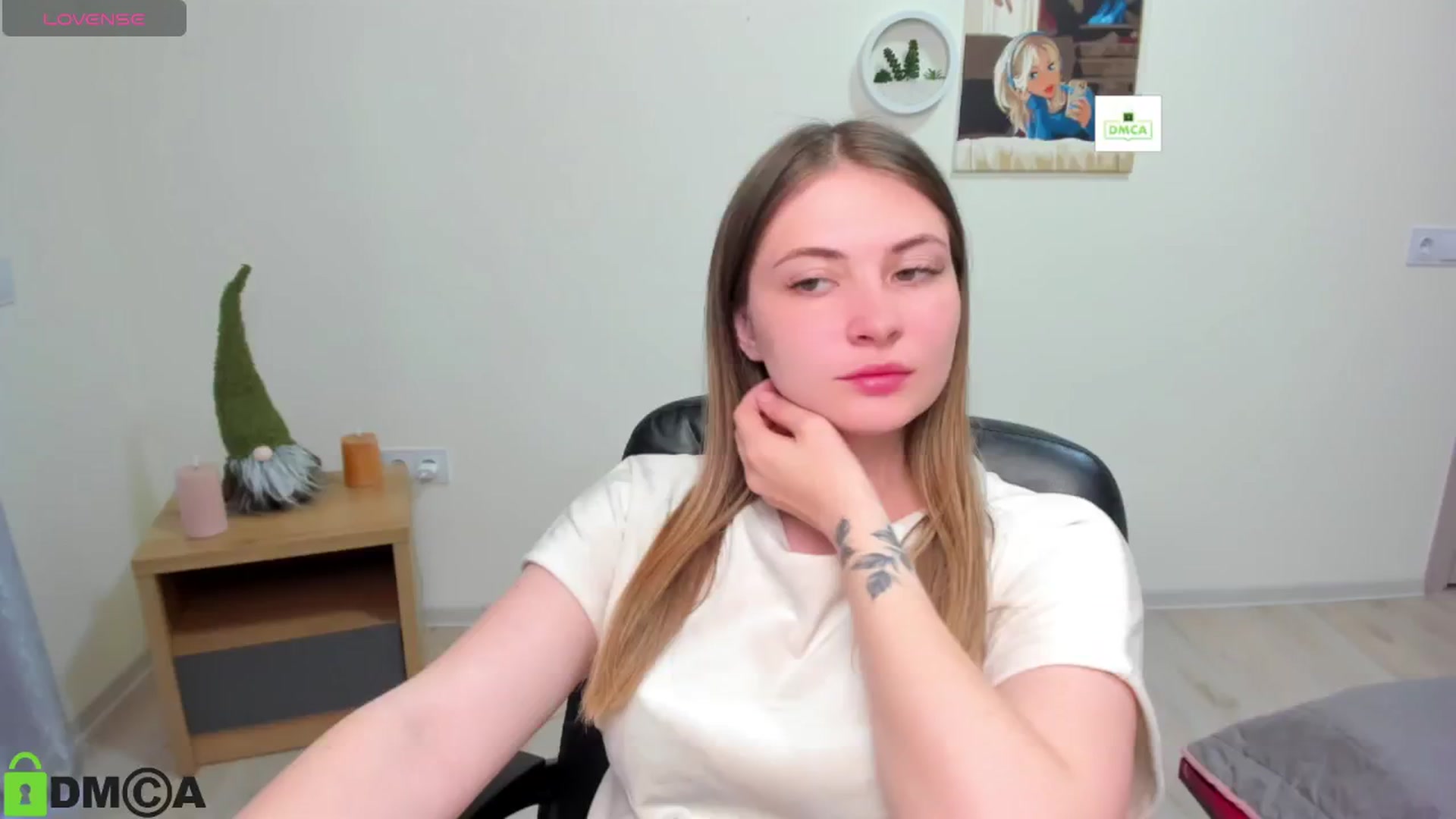 Gallery image thumbnail from JessikaGlam's myfreecams stream on, 05/13/2024, 15:38 image 15 of 20