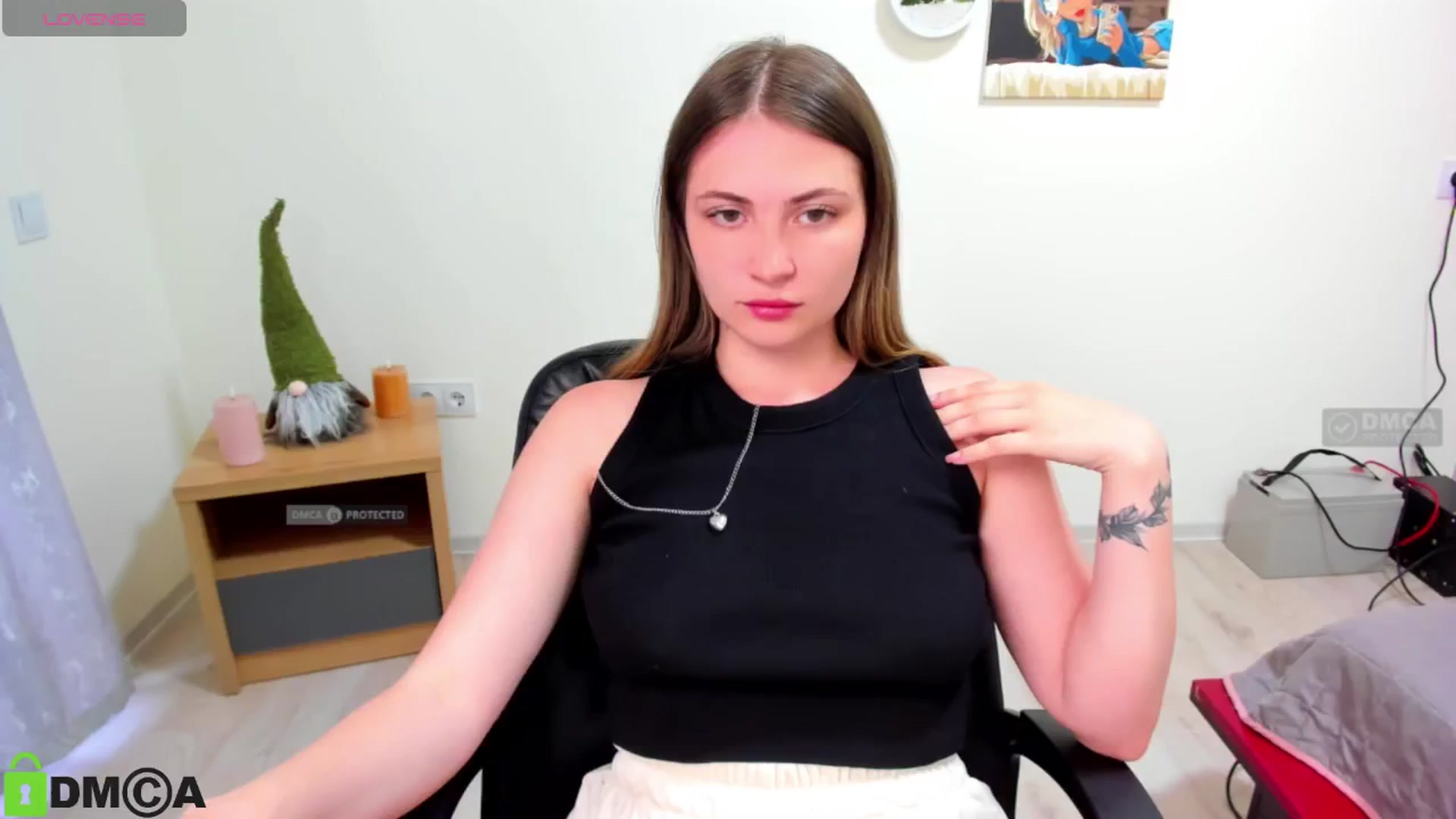 Gallery image thumbnail from JessikaGlam's myfreecams stream on, 05/27/2024, 15:38 image 18 of 20