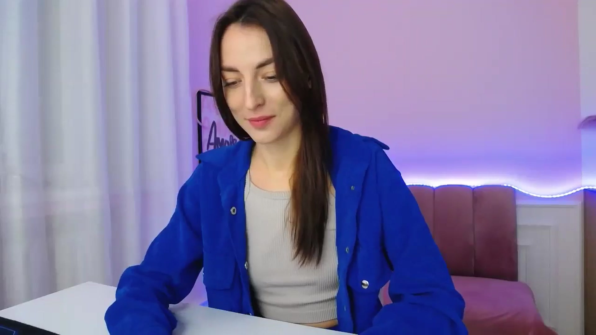 Gallery image thumbnail from JessikaHills's myfreecams stream on, 12/14/2025, 11:39 image 4 of 20