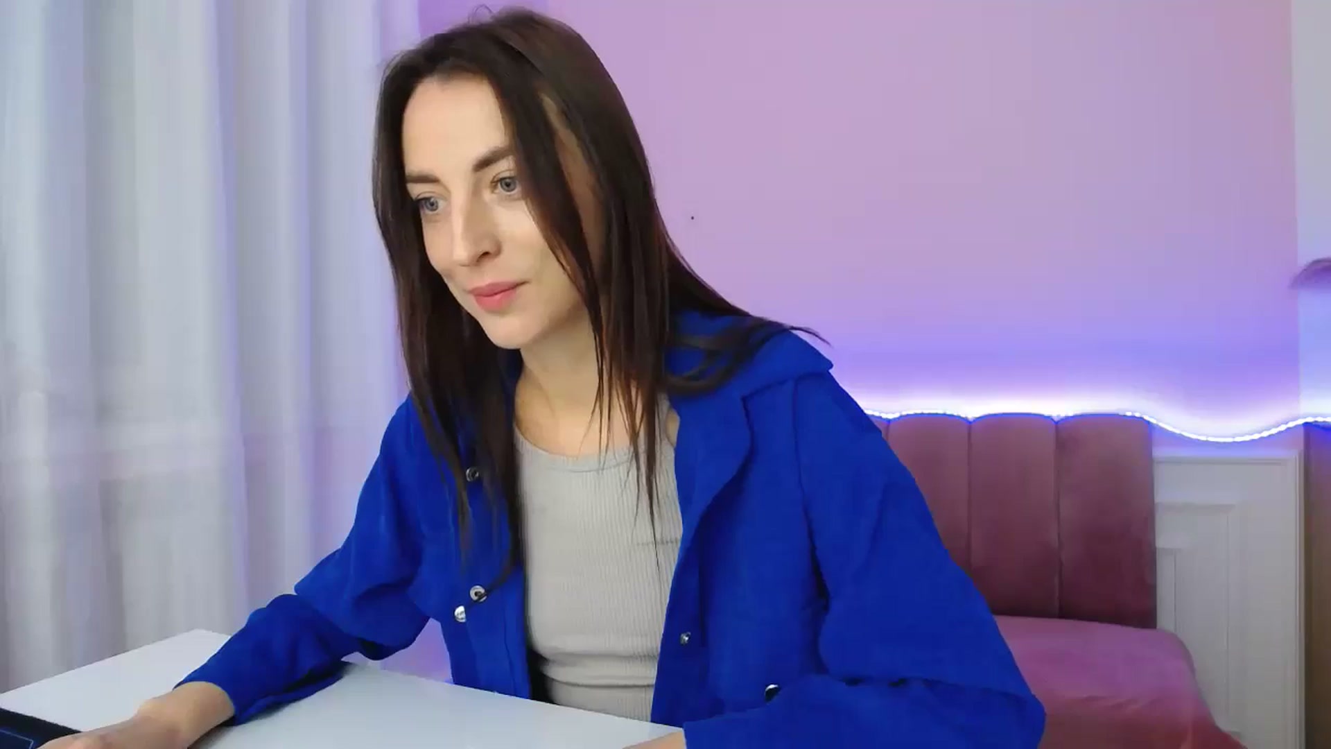 Gallery image thumbnail from JessikaHills's myfreecams stream on, 12/14/2025, 11:39 image 11 of 20