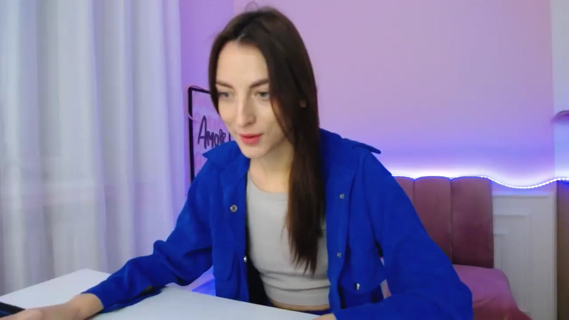 Gallery image thumbnail from JessikaHills's myfreecams stream on, 12/14/2025, 11:39 image 2 of 20