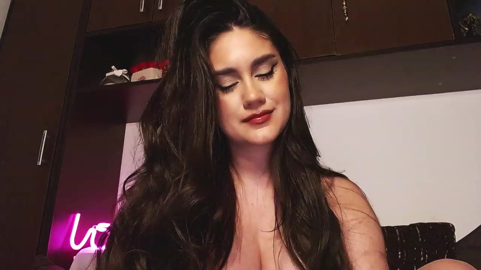 Gallery image thumbnail from Jessilicious_'s myfreecams stream on, 01/26/2023, 02:28 image 16 of 20
