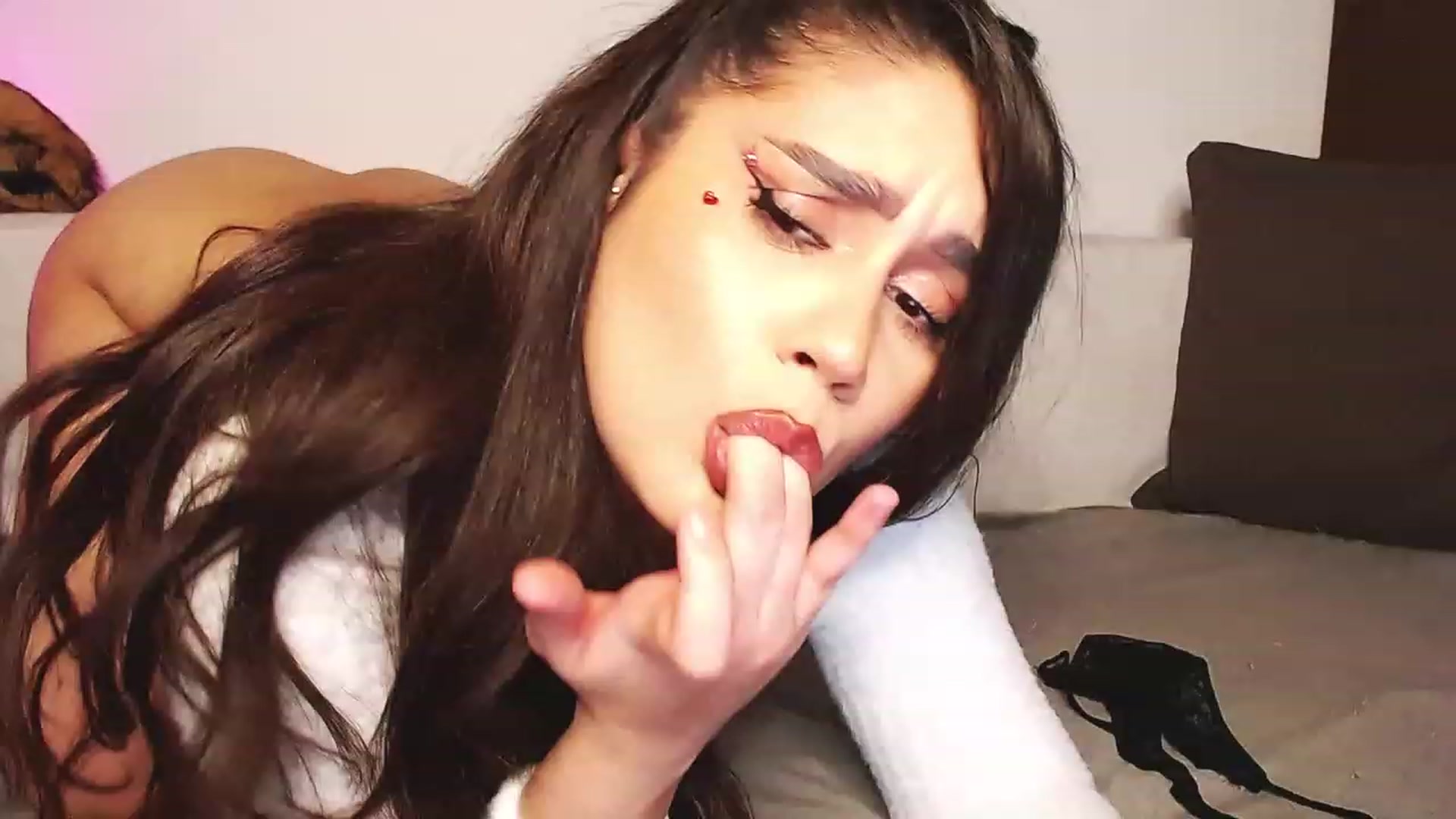 Gallery image thumbnail from Jessilicious_'s myfreecams stream on, 02/13/2023, 04:06 image 9 of 20