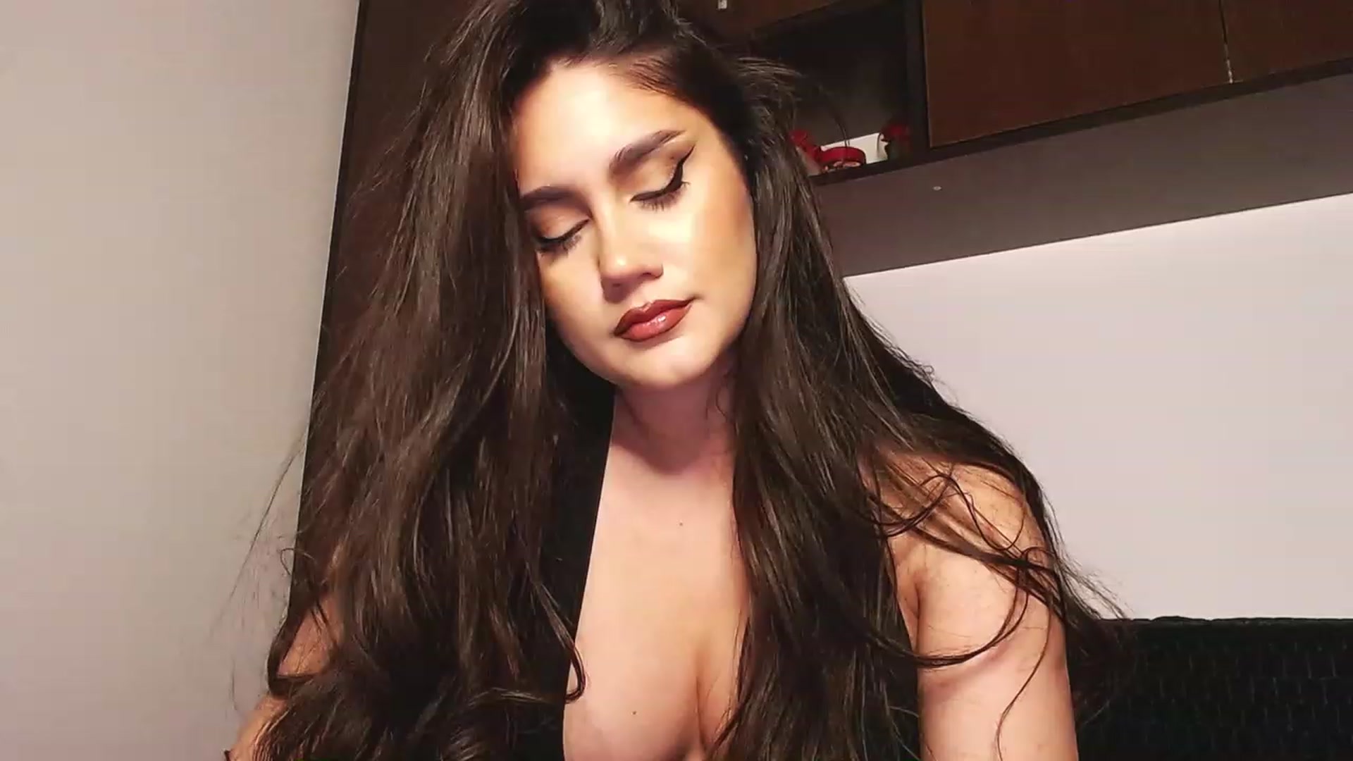 Gallery image thumbnail from Jessilicious_'s myfreecams stream on, 02/21/2023, 01:26 image 15 of 20