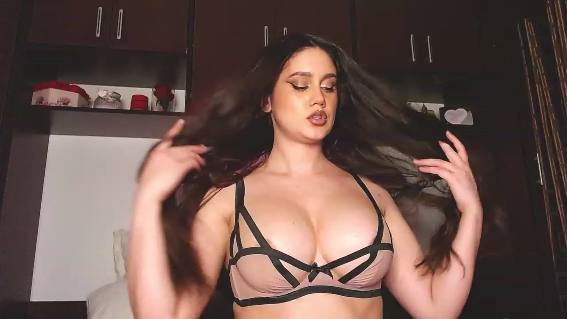 Gallery image thumbnail from Jessilicious_'s myfreecams stream on, 07/04/2023, 02:19 image 3 of 20