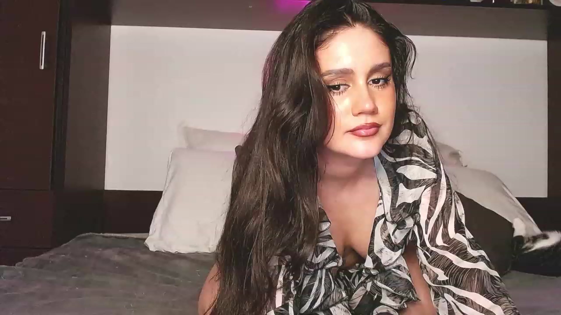 Gallery image thumbnail from Jessilicious_'s myfreecams stream on, 07/12/2023, 03:14 image 9 of 20
