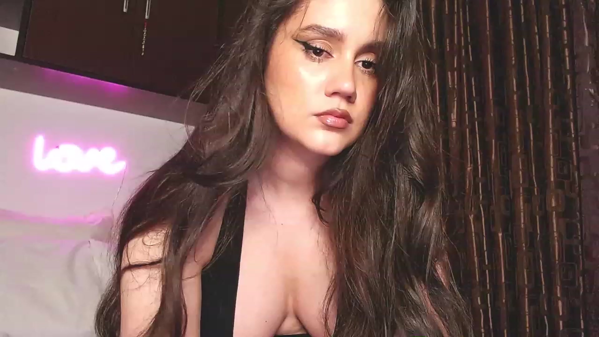 Gallery image thumbnail from Jessilicious_'s myfreecams stream on, 07/24/2023, 24:20 image 1 of 20