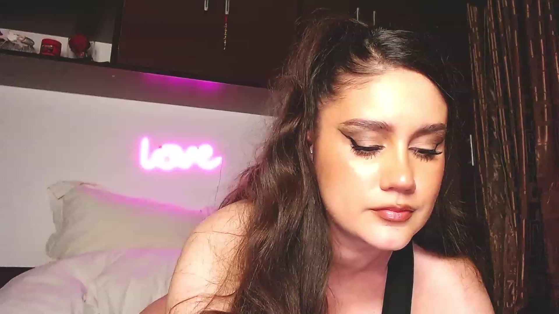 Gallery image thumbnail from Jessilicious_'s myfreecams stream on, 07/27/2023, 24:38 image 10 of 20