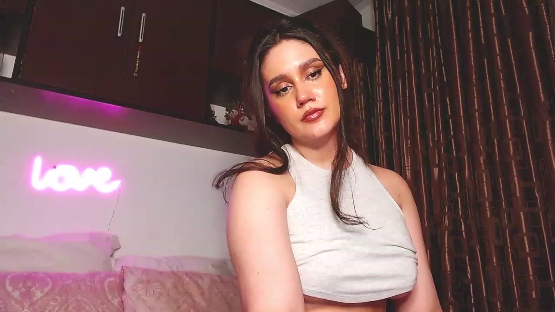 Gallery image thumbnail from Jessilicious_'s myfreecams stream on, 08/21/2023, 01:06 image 1 of 20