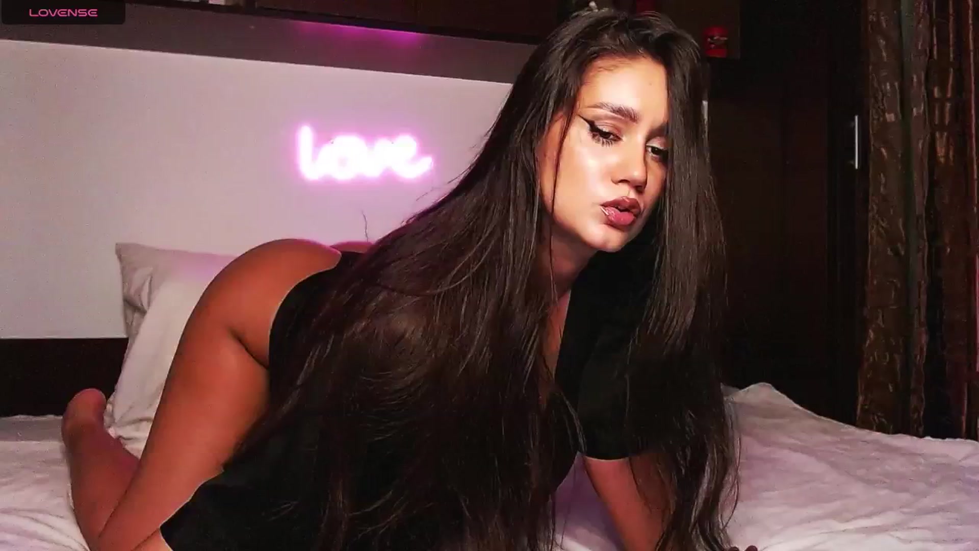 Gallery image thumbnail from Jessilicious_'s myfreecams stream on, 06/28/2024, 24:59 image 7 of 20