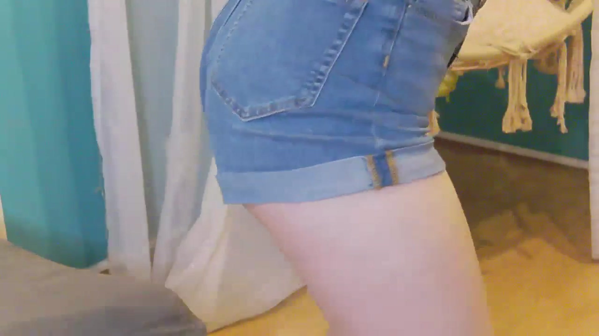 Gallery image thumbnail from JessyJ's myfreecams stream on, 11/29/2023, 19:50 image 10 of 20
