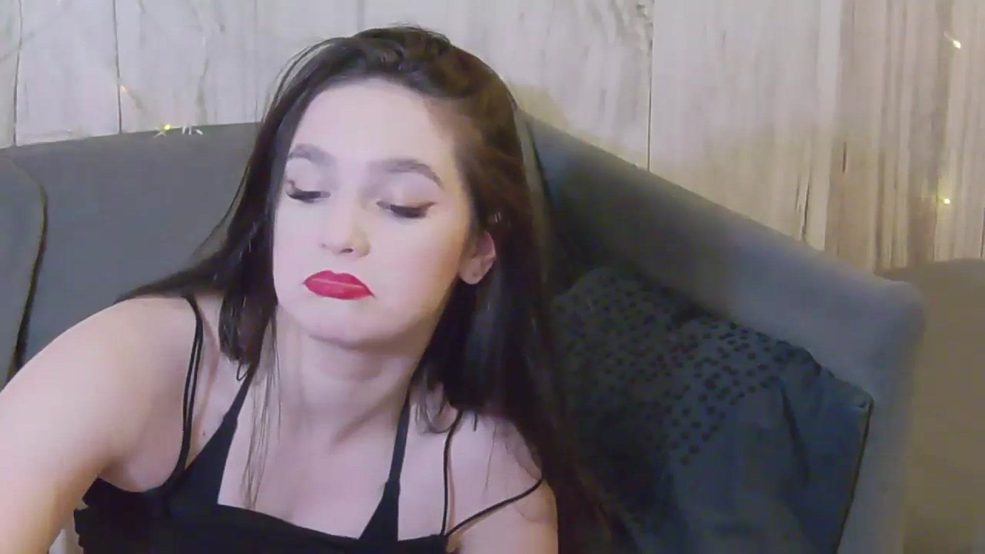 Gallery image thumbnail from JessyJ's myfreecams stream on, 12/28/2023, 21:16 image 7 of 20