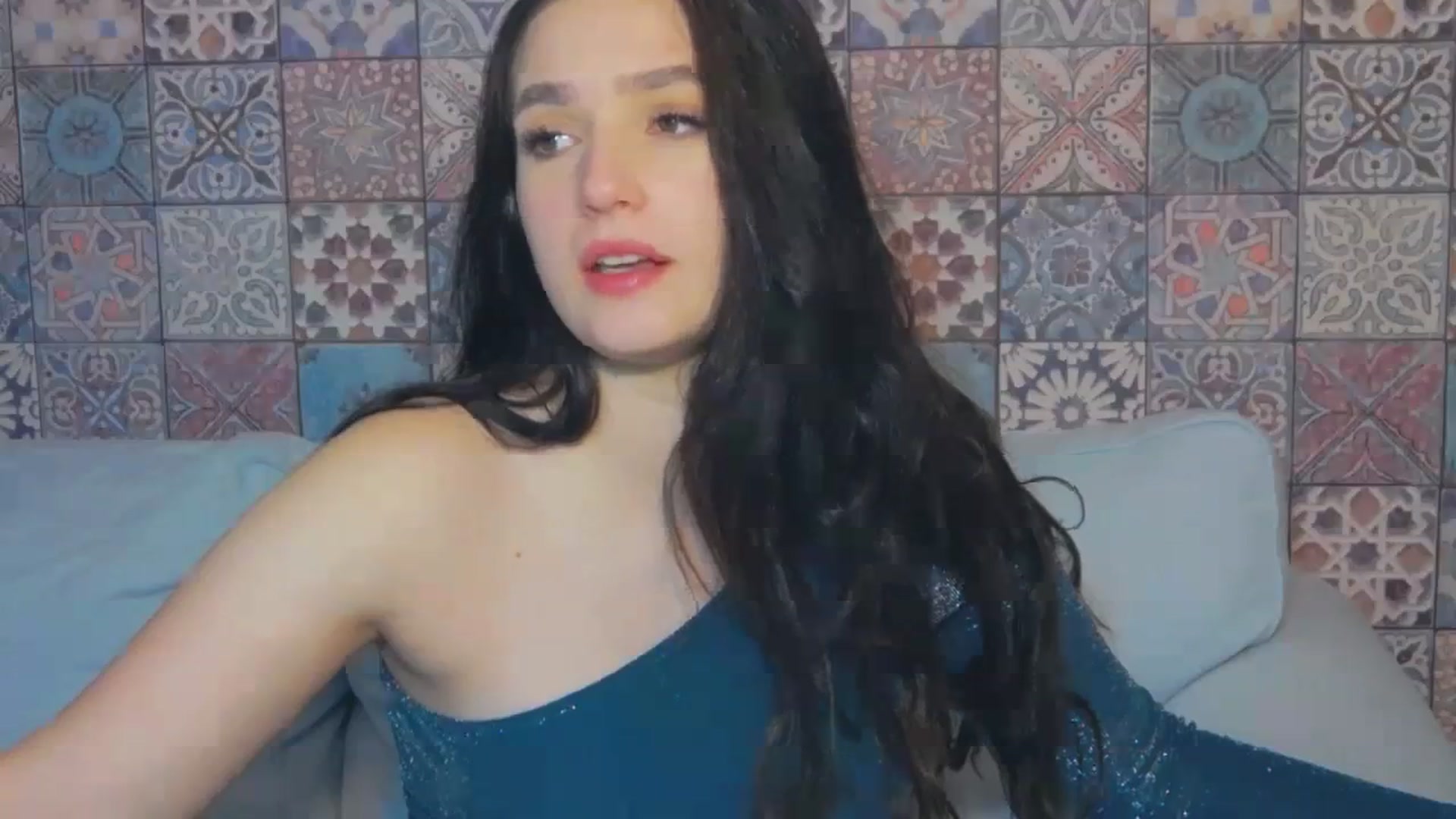 Gallery image thumbnail from JessyJ's myfreecams stream on, 01/02/2024, 01:21 image 6 of 20