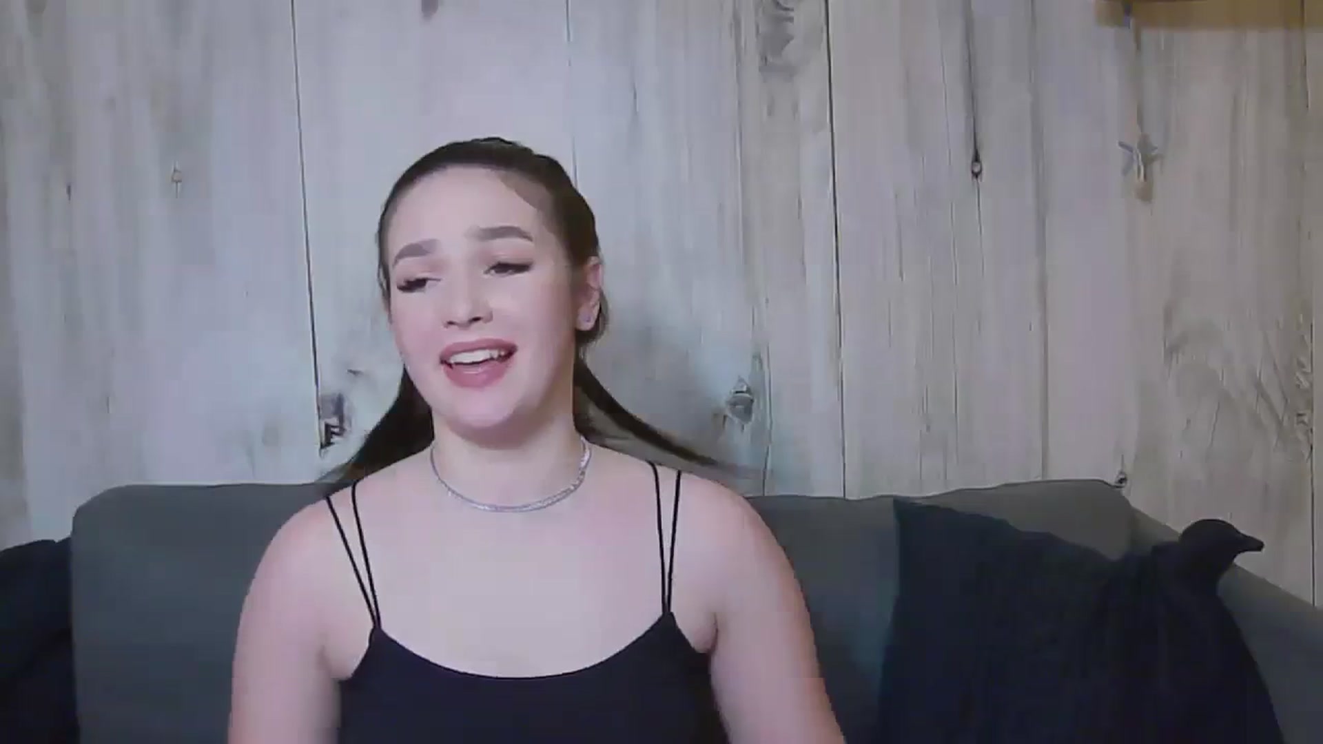 Gallery image thumbnail from JessyJ's myfreecams stream on, 01/24/2024, 18:11 image 3 of 20