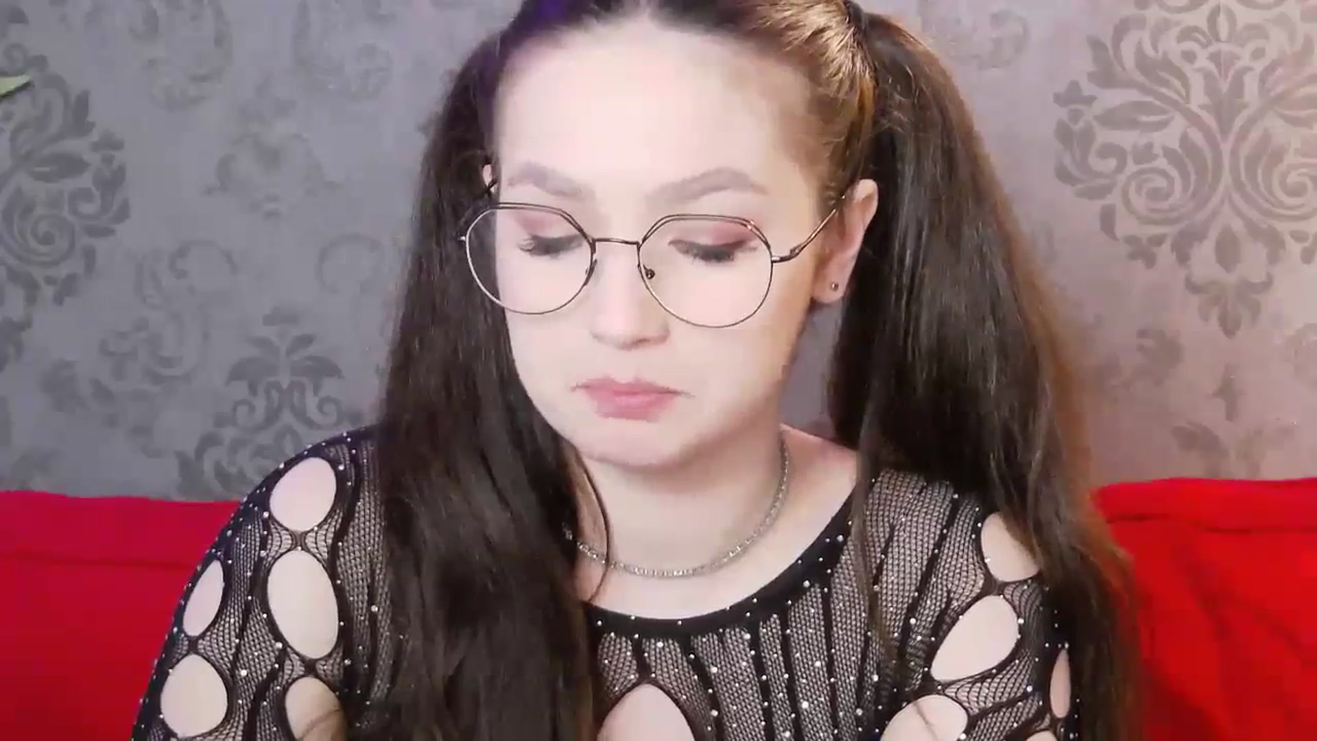 Gallery image thumbnail from JessyJ's myfreecams stream on, 03/10/2024, 23:31 image 8 of 20