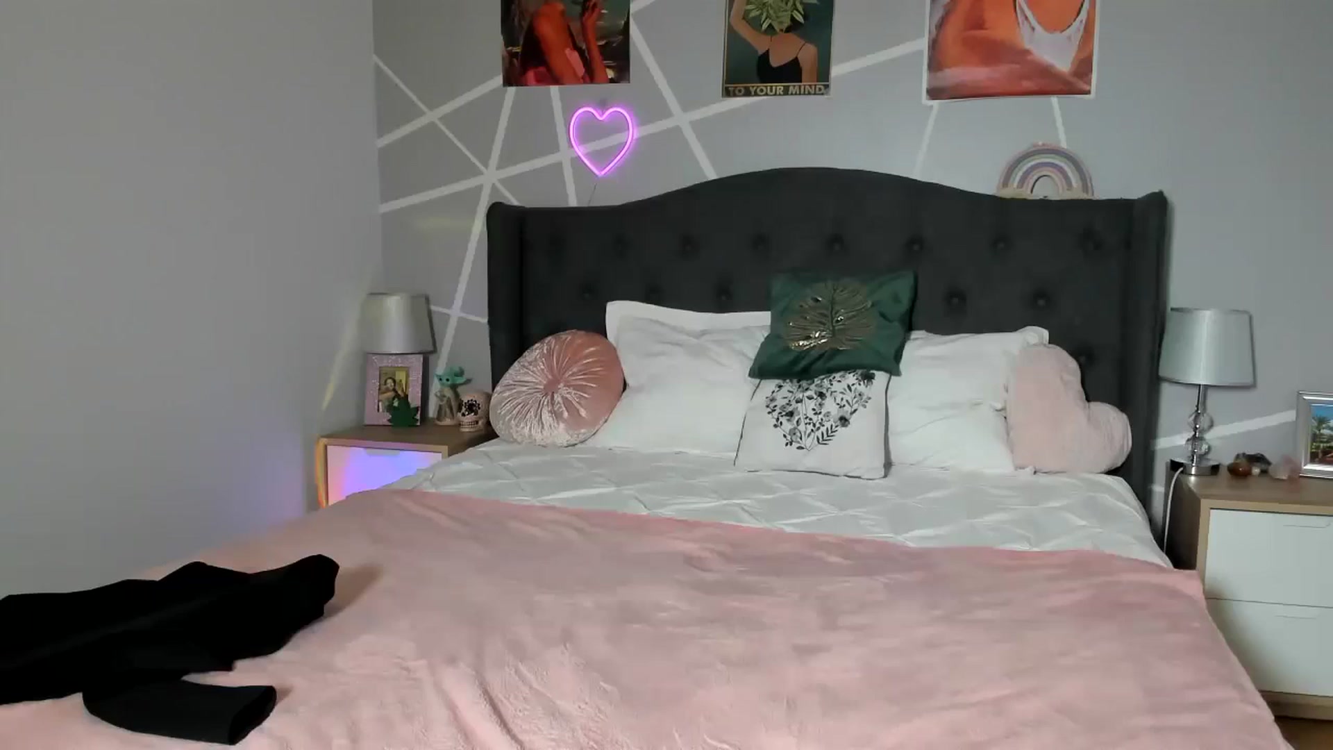 Gallery image thumbnail from JessyKatt's myfreecams stream on, 05/10/2024, 05:06 image 9 of 20
